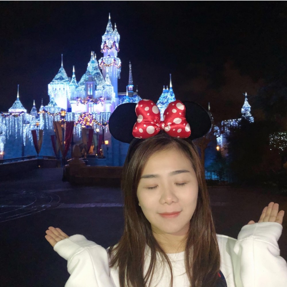 Meet your Posher, Qiuhong